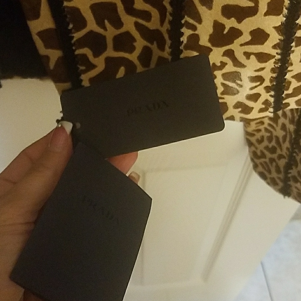 Authentic Prada giraffe print jacket - Picture 4 of 4
